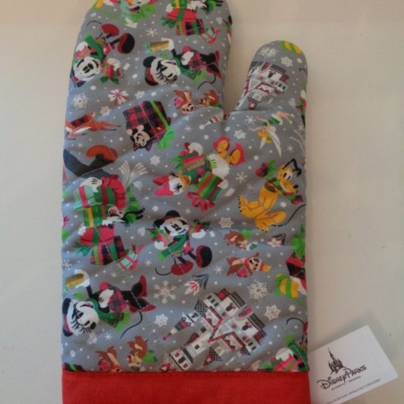 Disney Parks 1 x Santa Mickey Mouse & Friends Christmas Oven Mitt NWT - Picture 1 of 1